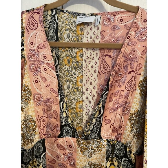 ASOS Pink‎ Gold Satin Paisley Long Sleeve Dress Boho Mixed Pattern V-Neck Size 4 - Picture 2 of 6
